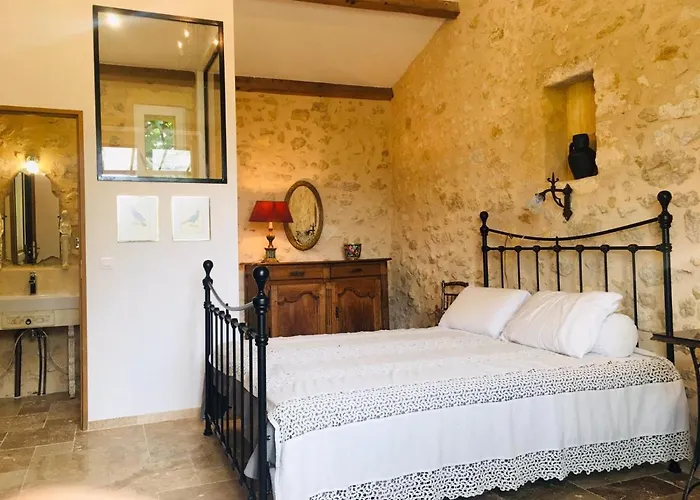 Chateau Le Truch Oda ve Kahvaltı Montussan