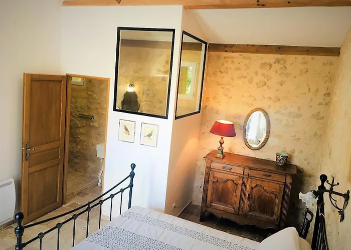 Chateau Le Truch 3* 蒙桑